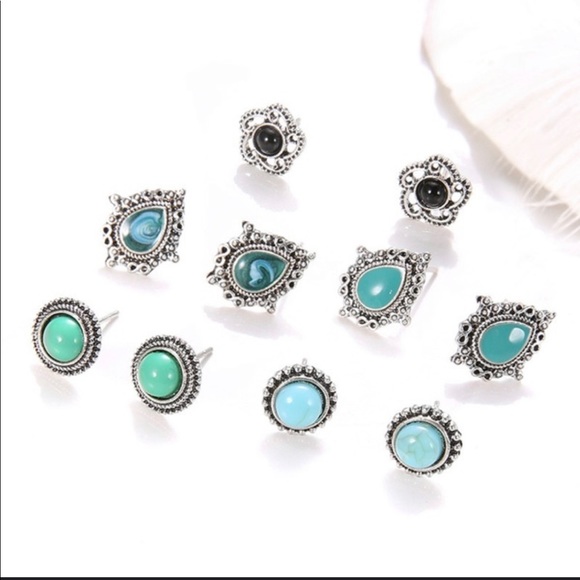 Gorgeous Vintage Boho Earrings - Picture 2 of 5